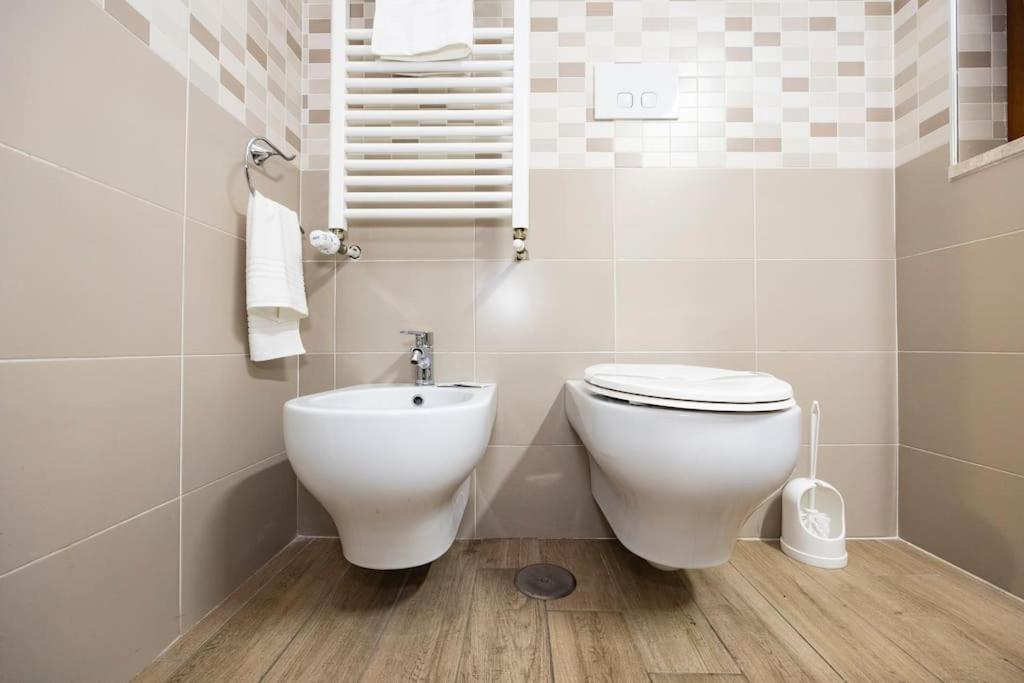 Apartment Roma Relax 2 Con Wifi-Ac-Netflix エクステリア 写真