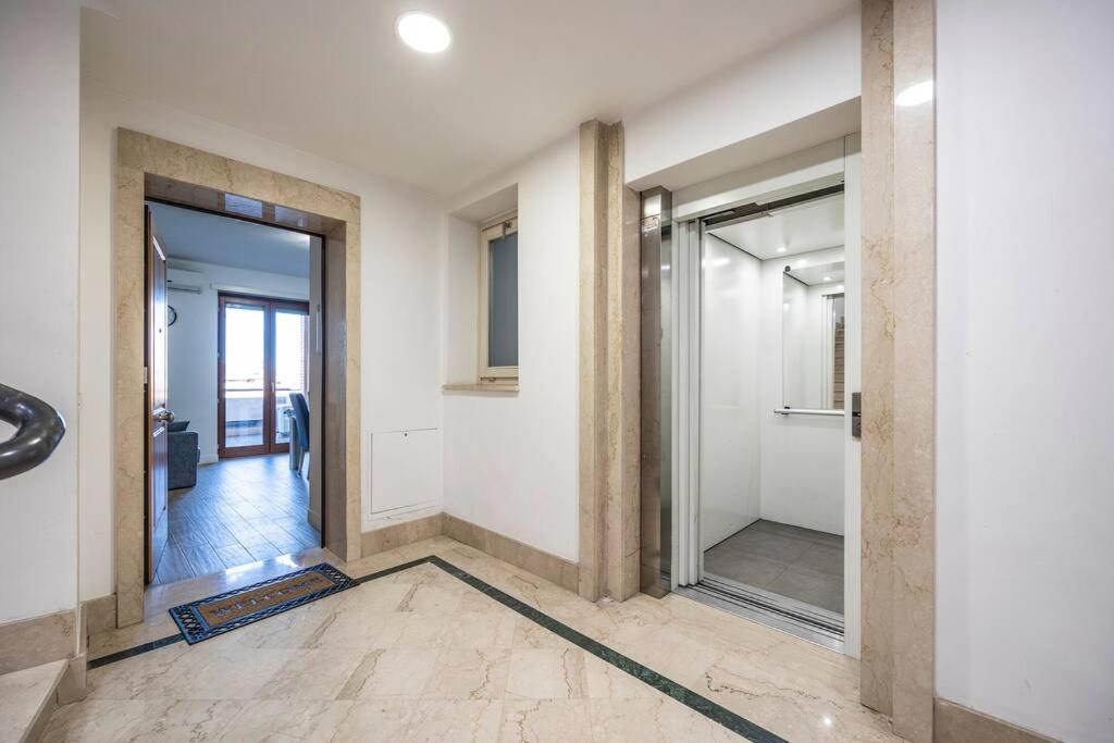 Apartment Roma Relax 2 Con Wifi-Ac-Netflix エクステリア 写真